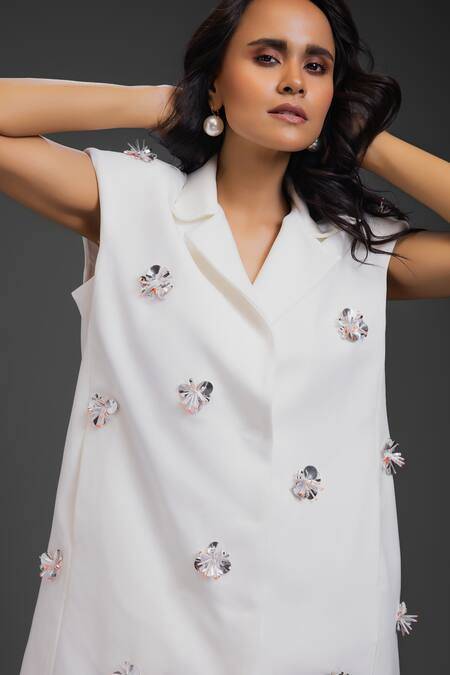 Shop Deepika Arora White Crepe Sequins Collared Rozella Designer Dress Online at Aza Fashions Shop_Deepika Arora_White Crepe Sequins Collared Rozella Designer Dress _Online_at_Aza_Fashions