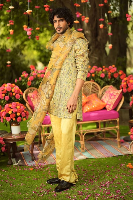 Buy_Mahima Mahajan_Gold Linen, Satin Sequins, Embroidery Kurta Pant Set 