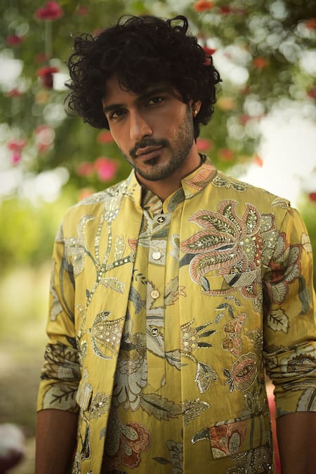 Mahima Mahajan_Gold Linen, Satin Embroidery Designer Nehru Jacket _Online_at_Aza_Fashions