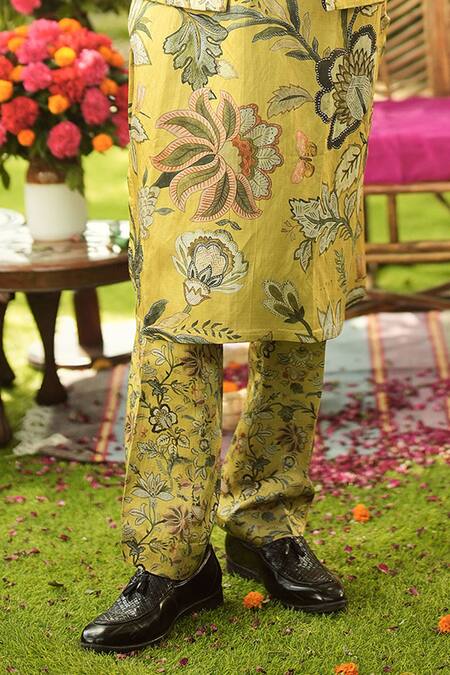 Buy_Mahima Mahajan_Gold Linen, Satin Embroidery Designer Nehru Jacket _Online_at_Aza_Fashions