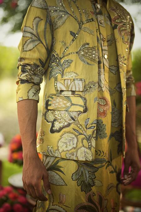 Shop_Mahima Mahajan_Gold Linen, Satin Embroidery Designer Nehru Jacket _Online_at_Aza_Fashions