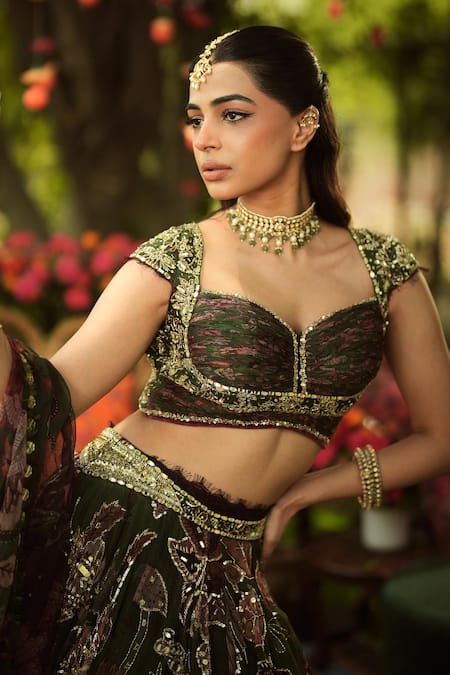 Mahima Mahajan Green Organza Sequins, Embroidery Round Neck Pine Lehenga Set Online at Aza Fashions Mahima Mahajan_Green Organza Sequins, Embroidery Round Neck Pine Lehenga Set _Online_at_Aza_Fashions