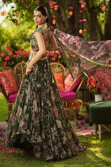 Shop Mahima Mahajan Green Organza Sequins, Embroidery Round Neck Pine Lehenga Set Online at Aza Fashions Shop_Mahima Mahajan_Green Organza Sequins, Embroidery Round Neck Pine Lehenga Set _Online_at_Aza_Fashions