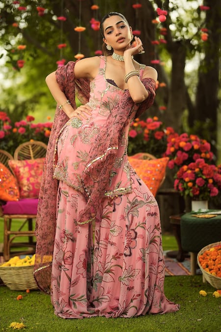 Mahima Mahajan Pink Georgette, Organza Sequins, Embroidery Square Neck Floral Kurta Set Online at Aza Fashions Mahima Mahajan_Pink Georgette, Organza Sequins, Embroidery Square Neck Floral Kurta Set _Online_at_Aza_Fashions
