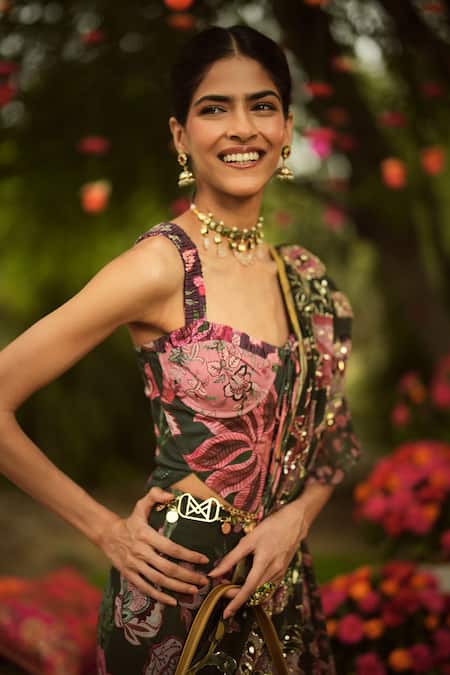 Buy_Mahima Mahajan_Green Georgette, Twill, Lycra Embroidery, Pine Designer Pre-draped Saree Set 