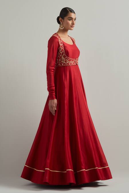 Shop Ikshita Choudhary Red Chanderi, Organza Embroidery Round Neck Hand Anarkali Set Online at Aza Fashions Shop_Ikshita Choudhary_Red Chanderi, Organza Embroidery Round Neck Hand Anarkali Set _Online_at_Aza_Fashions