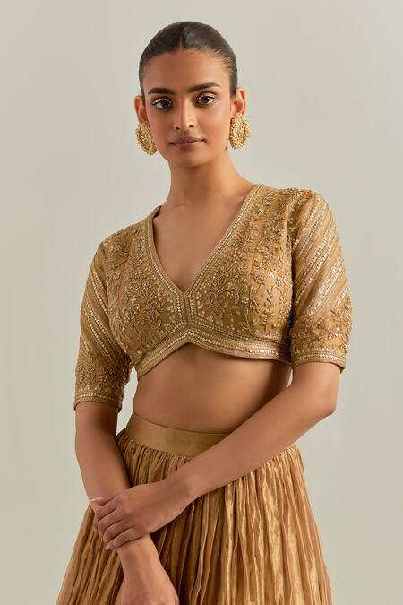 Buy_Ikshita Choudhary_Gold Organza Embroidery V-neck Hand Lehenga Set _Online_at_Aza_Fashions