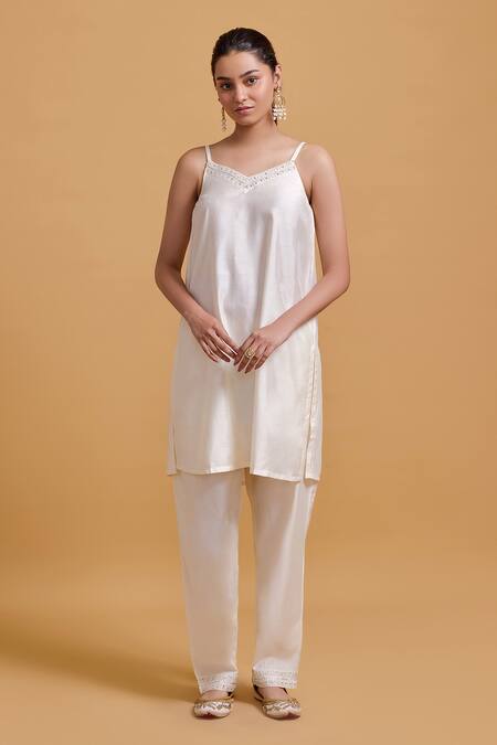 Gulabo By Abu Sandeep Off White Modal, Chanderi Sequins, Embroidery Designer Jacket Kurta Pant Set Online at Aza Fashions Gulabo By Abu Sandeep_Off White Modal, Chanderi Sequins, Embroidery Designer Jacket Kurta Pant Set _Online_at_Aza_Fashions