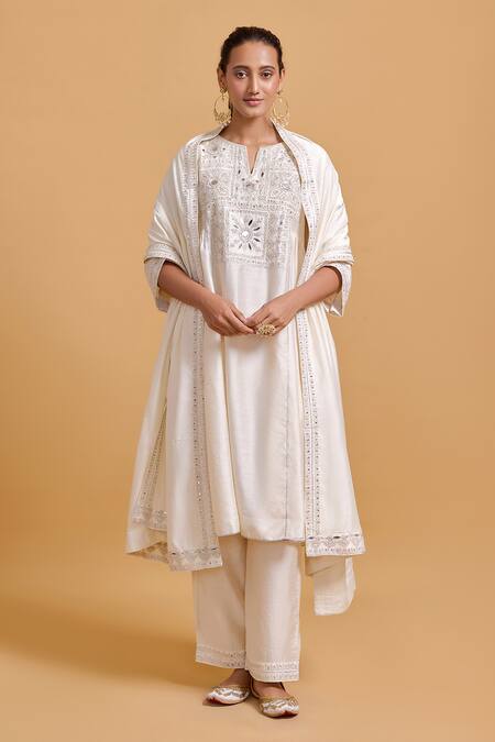 Gulabo By Abu Sandeep Off White Modal, Chanderi Embroidery Dupatta Online at Aza Fashions Gulabo By Abu Sandeep_Off White Modal, Chanderi Embroidery Dupatta _Online_at_Aza_Fashions