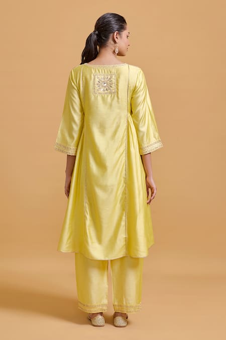 Shop Gulabo By Abu Sandeep Yellow Modal, Chanderi Sequins, Embroidery V-neck Kurta Set at Aza Fashions Shop_Gulabo By Abu Sandeep_Yellow Modal, Chanderi Sequins, Embroidery V-neck Kurta Set _at_Aza_Fashions