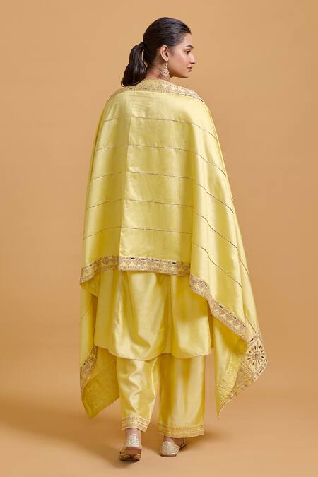 Buy Gulabo By Abu Sandeep Yellow Modal, Chanderi Sequins, Embroidery V-neck Kurta Set Online at Aza Fashions Buy_Gulabo By Abu Sandeep_Yellow Modal, Chanderi Sequins, Embroidery V-neck Kurta Set _Online_at_Aza_Fashions