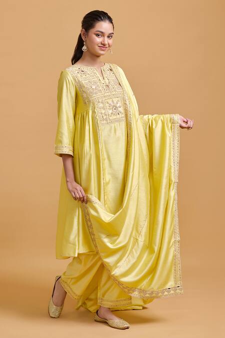 Shop Gulabo By Abu Sandeep Yellow Modal, Chanderi Sequins, Embroidery V-neck Kurta Set Online at Aza Fashions Shop_Gulabo By Abu Sandeep_Yellow Modal, Chanderi Sequins, Embroidery V-neck Kurta Set _Online_at_Aza_Fashions