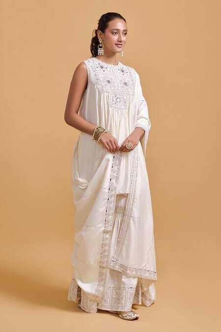 Shop Gulabo By Abu Sandeep Off White Modal, Chanderi Embroidery Round Neck Kurta And Gharara Set Online at Aza Fashions Shop_Gulabo By Abu Sandeep_Off White Modal, Chanderi Embroidery Round Neck Kurta And Gharara Set _Online_at_Aza_Fashions