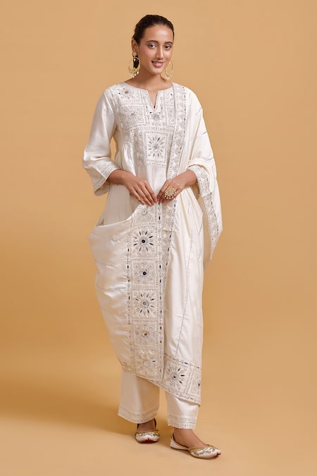 Gulabo By Abu Sandeep Off White Modal, Chanderi Embroidery Dupatta 
