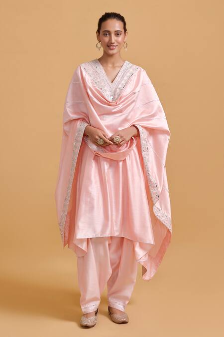 Buy_Gulabo By Abu Sandeep_Pink Modal, Chanderi Sequins, Embroidery V-neck Kurta Set _Online_at_Aza_Fashions