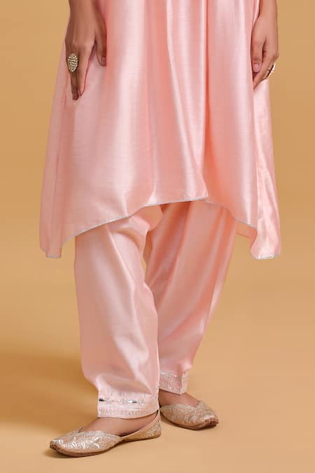 Shop_Gulabo By Abu Sandeep_Pink Modal, Chanderi Sequins, Embroidery V-neck Kurta Set _Online_at_Aza_Fashions