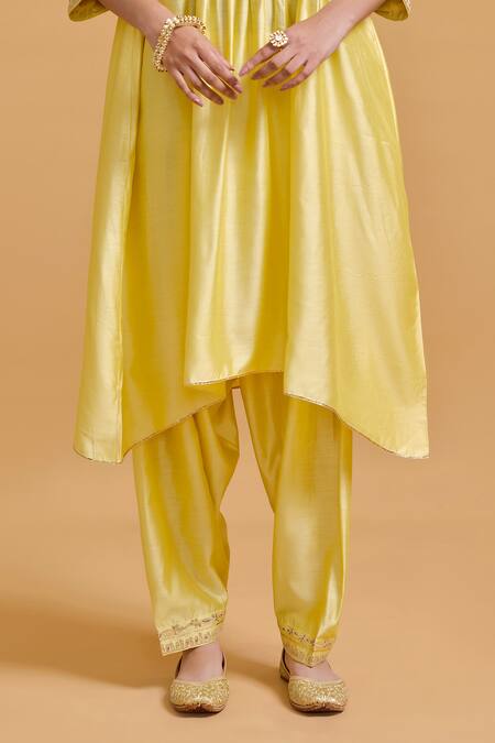 Buy Gulabo By Abu Sandeep Yellow Modal, Chanderi Embroidery V-neck Kurta Set Online at Aza Fashions Buy_Gulabo By Abu Sandeep_Yellow Modal, Chanderi Embroidery V-neck Kurta Set _Online_at_Aza_Fashions