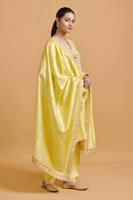 Shop Gulabo By Abu Sandeep Yellow Modal, Chanderi Embroidery V-neck Kurta Set Online at Aza Fashions Shop_Gulabo By Abu Sandeep_Yellow Modal, Chanderi Embroidery V-neck Kurta Set _Online_at_Aza_Fashions