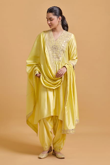 Shop Gulabo By Abu Sandeep Yellow Modal, Chanderi Embroidery V-neck Kurta Set at Aza Fashions Shop_Gulabo By Abu Sandeep_Yellow Modal, Chanderi Embroidery V-neck Kurta Set _at_Aza_Fashions