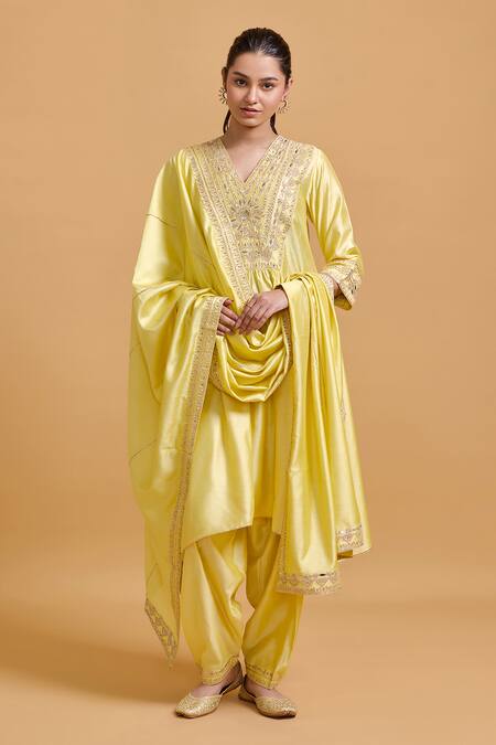 Gulabo By Abu Sandeep Yellow Modal, Chanderi Embroidery V-neck Kurta Set at Aza Fashions Gulabo By Abu Sandeep_Yellow Modal, Chanderi Embroidery V-neck Kurta Set _at_Aza_Fashions