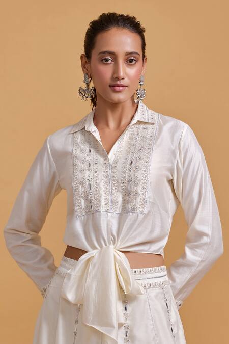 Gulabo By Abu Sandeep Off White Modal, Chanderi Embroidery Collared Designer Top Online at Aza Fashions Gulabo By Abu Sandeep_Off White Modal, Chanderi Embroidery Collared Designer Top _Online_at_Aza_Fashions