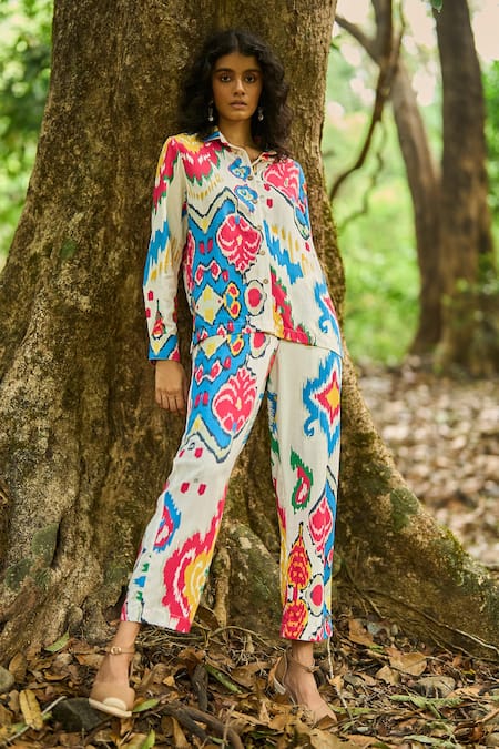 Dash And Dot_Multi Color Viscose Collared Multicolour Ikat Print Shirt And Pant Set _Online_at_Aza_Fashions