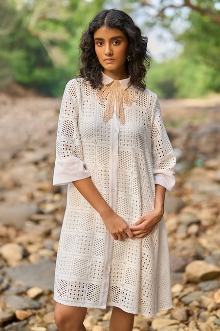 Dash And Dot White Cotton, Nylon Collared Lace A-line Dress 