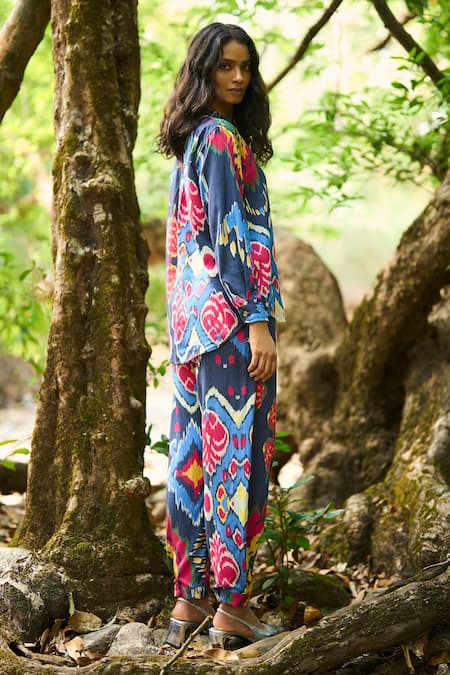 Dash And Dot Bold Ikat Print Shirt & Pant Set 