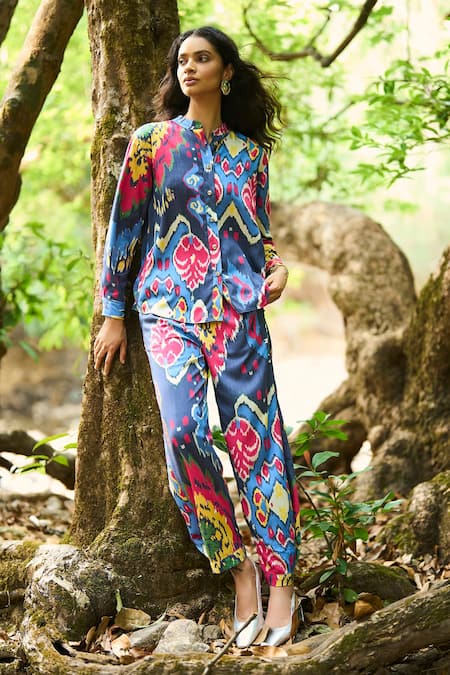 Dash And Dot Bold Ikat Print Shirt & Pant Set 