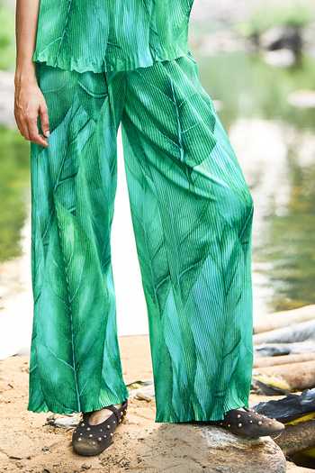 Dash And Dot Green Polyester V-neck Leaf Printed A-line Top And Straight-fit Pant Set Online at Aza Fashions Dash And Dot_Green Polyester V-neck Leaf Printed A-line Top And Straight-fit Pant Set _Online_at_Aza_Fashions