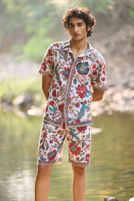 Dash And Dot_Multi Color Viscose, Linen Floral Print Summer Border Shorts Set _Online_at_Aza_Fashions
