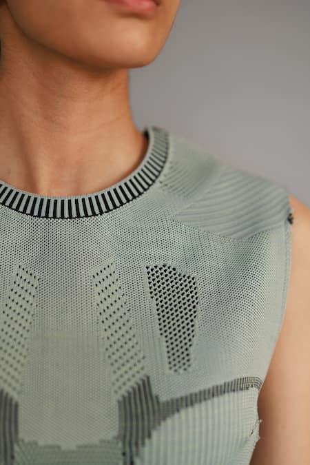 Anurag Gupta Black Crepe Pleated Pants Online at Aza Fashions Anurag Gupta_Black Crepe Pleated Pants _Online_at_Aza_Fashions