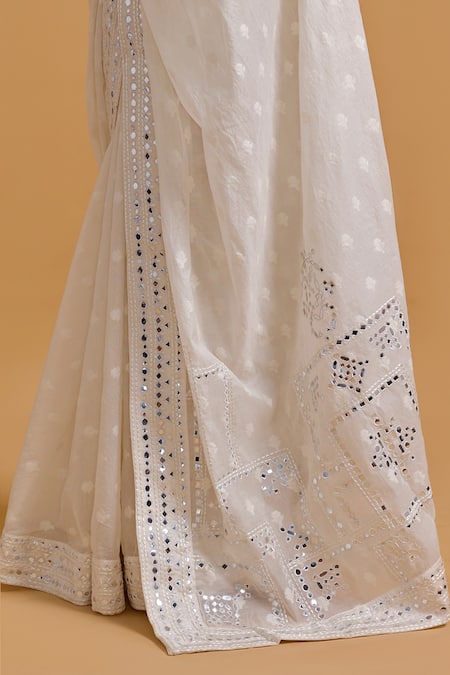 Buy_Gulabo By Abu Sandeep_Off White Cotton Embroidery V-neck Designer Saree Blouse 