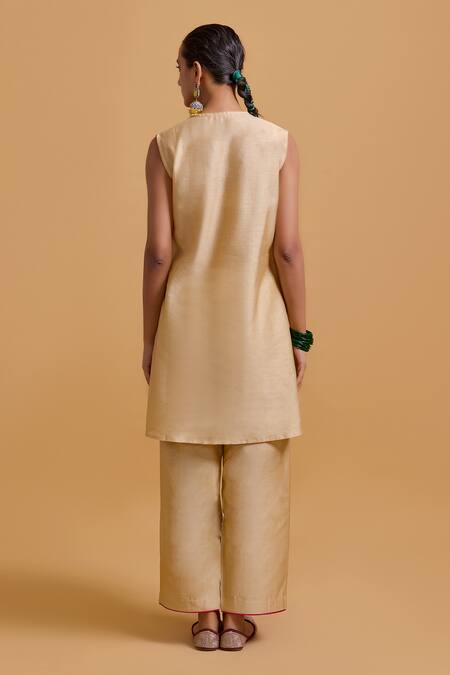 Shop_Gulabo By Abu Sandeep_Beige Chanderi Embroidery V-neck Jacket Kurta Pant Set 