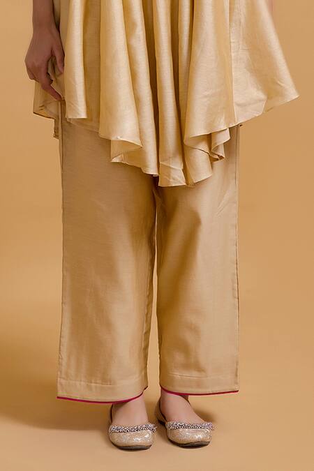 Gulabo By Abu Sandeep_Beige Chanderi Embroidery Round Neck Kurta Pant Set _Online_at_Aza_Fashions