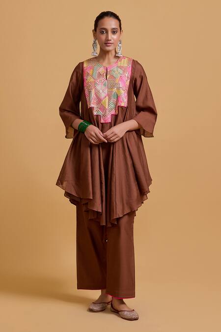 Shop_Gulabo By Abu Sandeep_Brown Chanderi Embroidery Keyhole Neck Kurta Pant Set _Online_at_Aza_Fashions