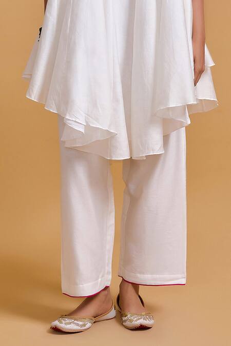 Gulabo By Abu Sandeep_Off White Chanderi Embroidery Round Neck Designer Kurta Pant Set _Online_at_Aza_Fashions