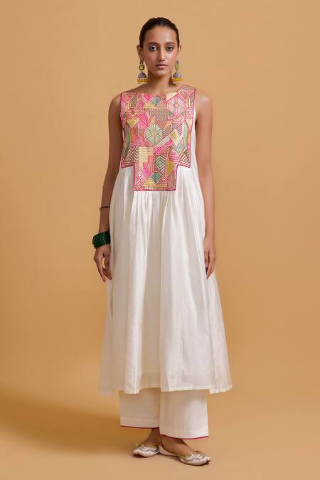 Buy_Gulabo By Abu Sandeep_Off White Chanderi Embroidery Round Neck Designer Kurta Pant Set _Online_at_Aza_Fashions