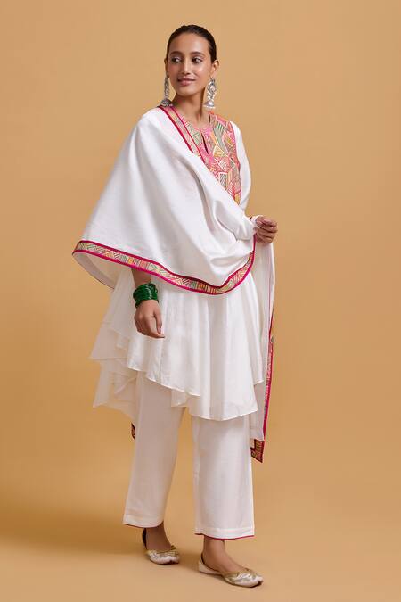 Gulabo By Abu Sandeep_Off White Chanderi Embroidery Designer Dupatta _Online_at_Aza_Fashions
