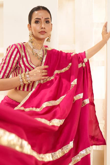 Muskann Kapadiaa Pink Gota Patti Lehenga Set 