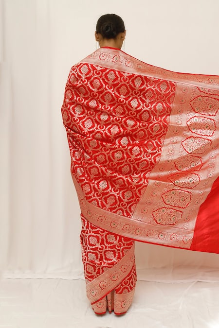 Neha & Tarun Red Woven Silk Saree with Blouse Piece 