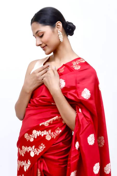 Neha & Tarun_Red Silk Embroidery Designer Saree With Unstitched Blouse Piece _Online_at_Aza_Fashions