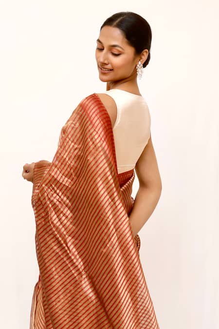Neha & Tarun_Maroon Silk Woven Saree With Blouse Piece _Online_at_Aza_Fashions