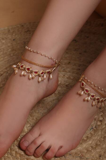 Dugran By Dugristyle_Red Pearls, Gemstones Gold-plated Kundan Anklet Set _Online_at_Aza_Fashions