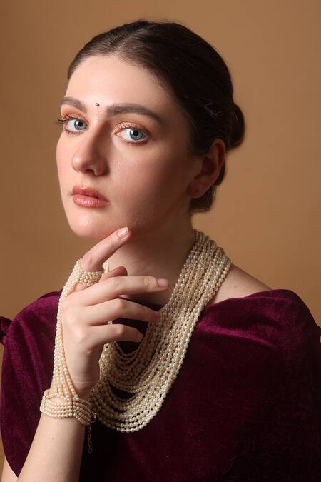 Buy_Dugran By Dugristyle_Cream Alabaster Kiss Gold-plated Necklace_Online_at_Aza_Fashions