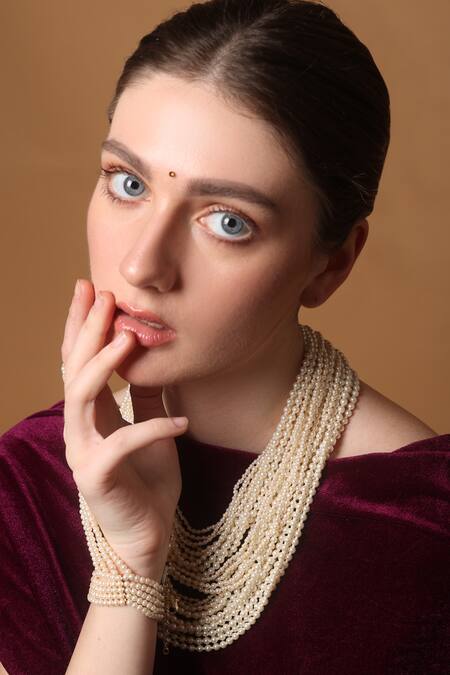 Shop_Dugran By Dugristyle_Cream Alabaster Kiss Gold-plated Necklace_Online_at_Aza_Fashions