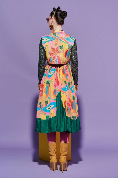 Shop Esha L Amin Multi Color Georgette Sequins Round Neck Quilted Cropped Jacket at Aza Fashions Shop_Esha L Amin_Multi Color Georgette Sequins Round Neck Quilted Cropped Jacket _at_Aza_Fashions