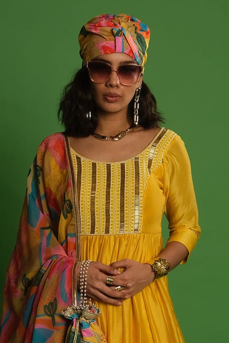 Buy_Esha L Amin_Yellow Silk Embroidery Round Neck Anarkali _Online_at_Aza_Fashions