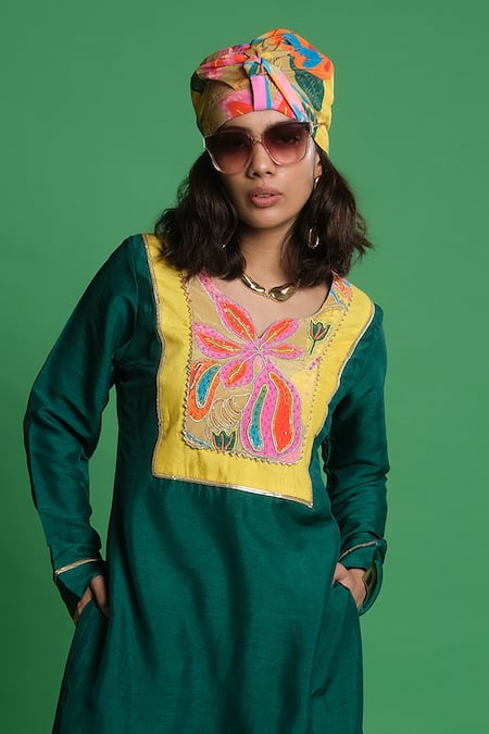 Buy_Esha L Amin_Multi Color Silk Embroidery Round Neck Green Croissant Print Kurta _Online_at_Aza_Fashions