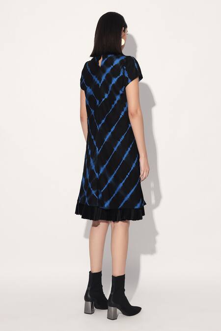 Linetribe_ Black Viscose, Silk Split V-neck Blue Tie-dye Dress Online at Aza Fashions Linetribe__Black Viscose, Silk Split V-neck Blue Tie-dye Dress _Online_at_Aza_Fashions